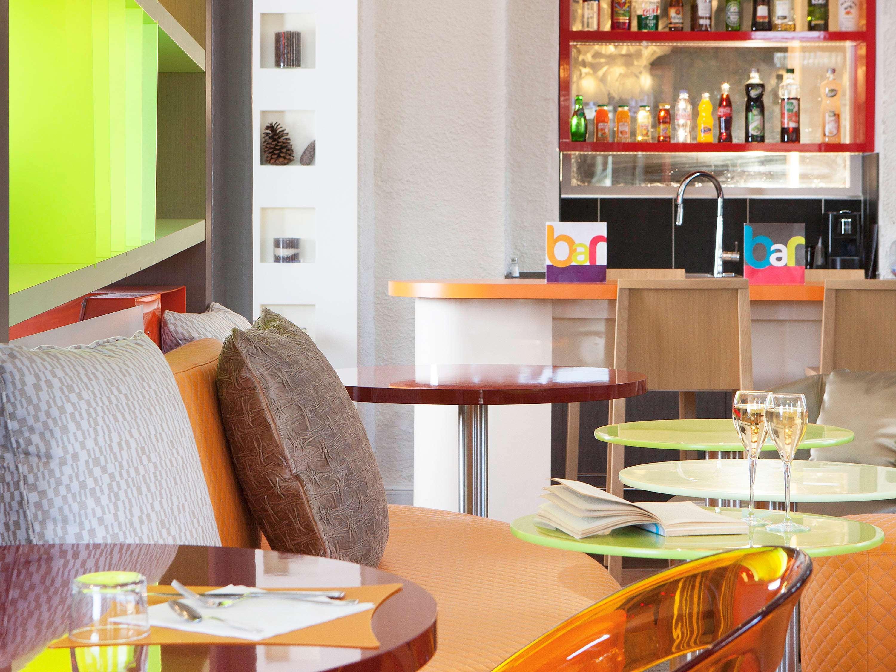 Hotel Ibis Styles Bayona Restaurante foto