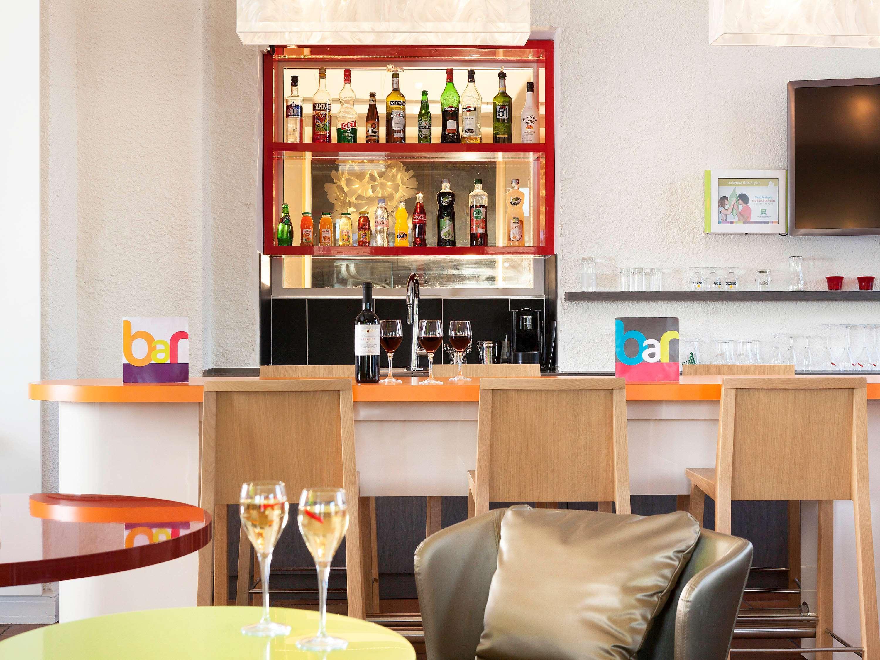 Hotel Ibis Styles Bayona Exterior foto