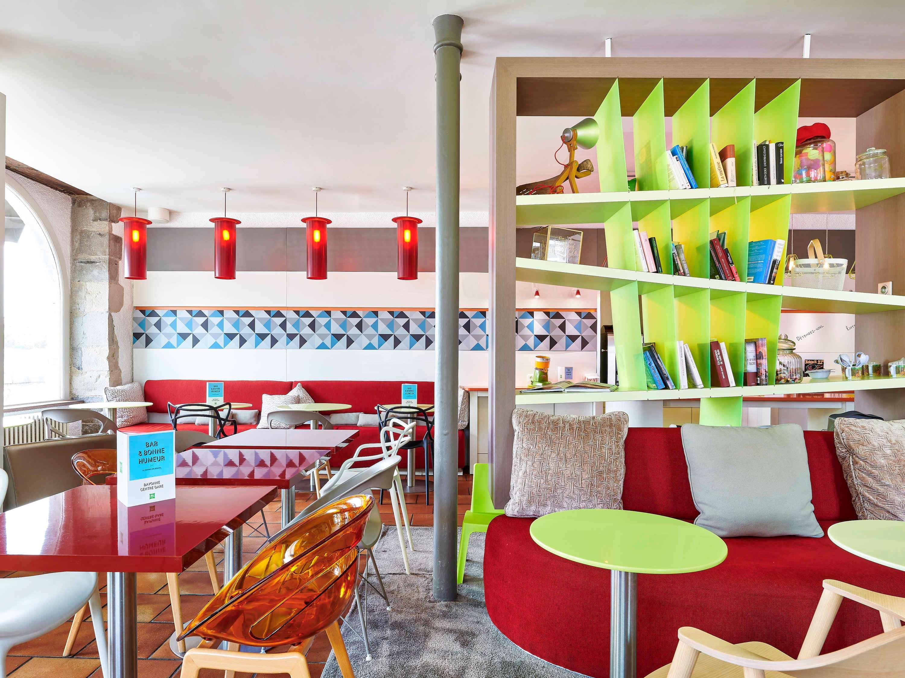 Hotel Ibis Styles Bayona Exterior foto